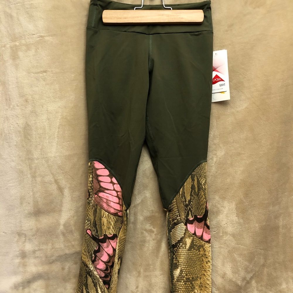 NWT Pheel 50/50 yoga pants green w pink butterfly